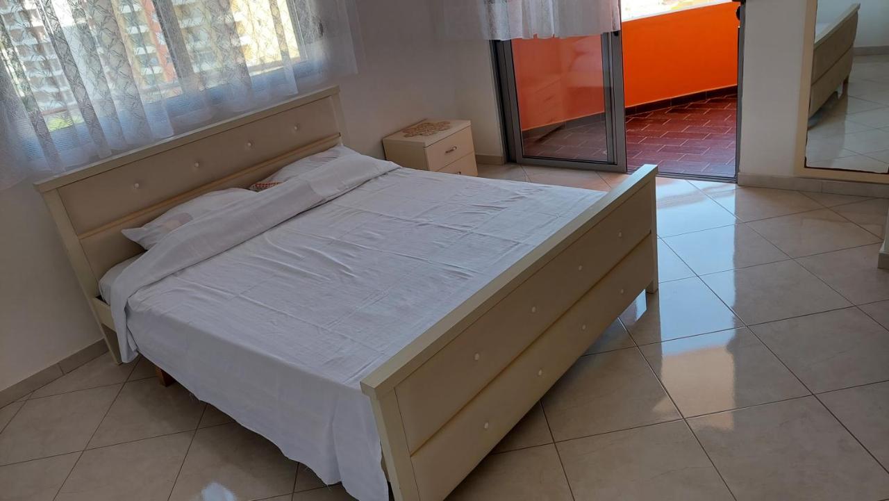 Sweetview 2-Bedroom Apartment With 3 Balcony Seaview Vlore Exterior photo
